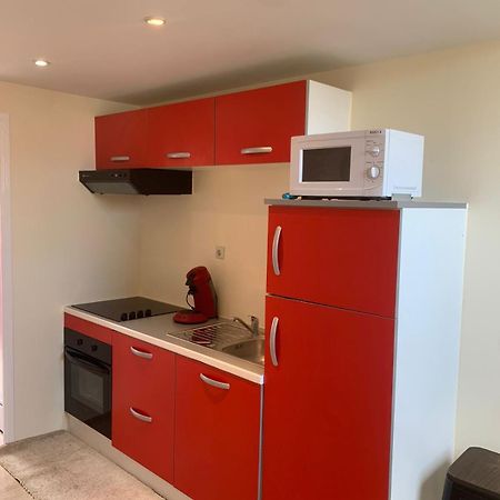 Studio Meuble Dans Une Maison Limay ภายนอก รูปภาพ